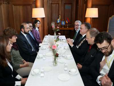 Ararat Mirzoyan, Olle Burell discuss possibilities of establishing Yerevan-Stockholm collaboration (PHOTOS)