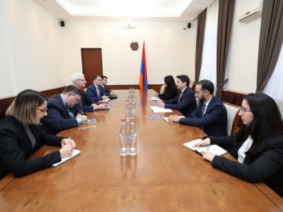 Վահե Հովհաննիսյանը Քեննեթ Էնջելի հետ քննարկել է Հայաստանում մասնավոր հատվածի ներդրումների հնարավորությունը