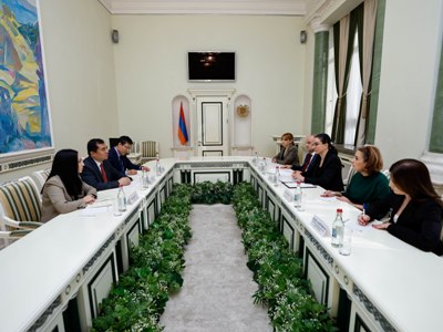 Генеральный прокурор Армении приняла временного поверенного в делах КНР в РА