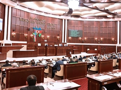 В парламенте Азербайджана обрушились с критикой на Пашиняна из-за «Западного Азербайджана» и Западной Армении