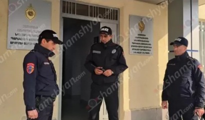Патрульные обнаружили несовершеннолетнего, который разгуливал по городу Арташат с оружием