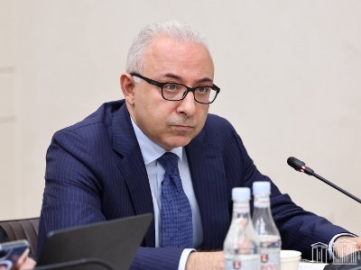 МИД Армении предлагает повысить надбавки для дипломатов с 3% до 80%