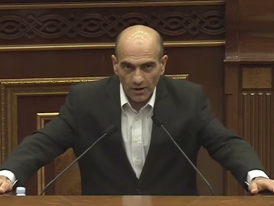 «Մարդիկ ձեզ ասում են՝ գետինը մտնեք, որ տրանսպորտն էս վիճակում է». Թադեւոս Ավետիսյանը՝ գործադուլի մասին