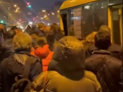 Транспорт в Ереване парализован