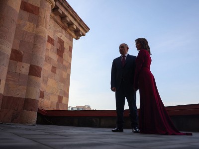 Աննա Հակոբյանը նոր լուսանկարներ է հրապարակել և թարմացրել Facebook-ի իր էջի հետնանկարը