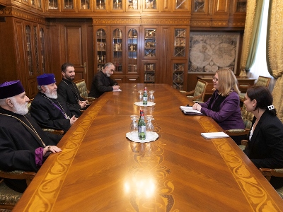Ամենայն Հայոց Կաթողիկոսն ընդունել է ՀՀ-ում Գերմանիայի Դաշնային Հանրապետության նորանշանակ դեսպանին