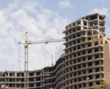 Կիսակառույց շենքի հոսանքազրկման պատճառով երկու աշխատակից արգելափակվել են շենքի արտաքին պատին ամրացված ամբարձիչում