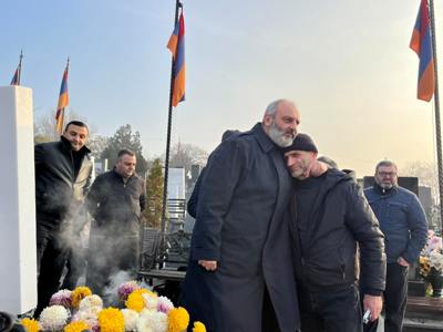 В годовщину референдума о независимости Арцаха архиепископ Баграт Галстанян посетил Ераблур