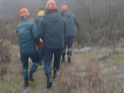 «Դիտակետ» կոչվող տարածքից քաղաքացի է ընկել . փրկարարները քաղաքացուն մոտեցրել են շտապօգնության ավտոմեքենային