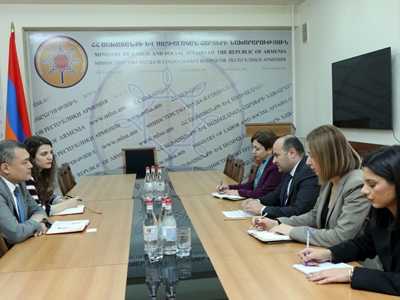 Նարեկ Մկրտչյանն Ազամատ Բայալինովի հետ քննարկել երկարաժամկետ հուշագրի կնքման հնարավորությունը