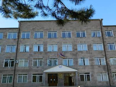 Պոլիտեխնիկական համալսարանի Կապանի մասնաճյուղի տնօրենի նախկին պաշտոնակատարի կաշառք ստանալու գործն ուղարկվել է դատարան