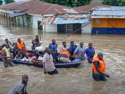 Boat crash in Nigeria kills at least 20 people