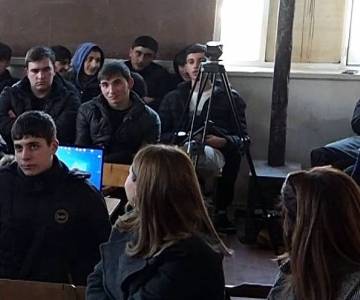 «Հրապարակ». «Ապագա կա». Հայաստանում դպրոցները փայտով են ջեռուցվում