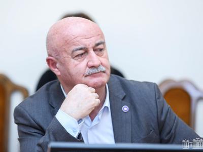 Прокуратура пока не рассматривает вопрос лишения Овика Агазаряна депутатской неприкосновенности