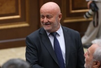 «Իրավունք». ՔՊ-ականները պահանջել են մինչեւ տարեվերջ լուծել Աղազարյանի կալանքի հարցը. «Շատ է սկսել բերանը շաղ տալ»