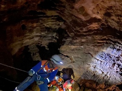 Կինը 8 մետր բարձրությունից ընկել է քարանձավը, 3 օր մնացել է այնտեղ եւ ողջ է մնացել