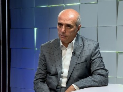 Ավինյանն անակնկալի չէր եկել, որ ինքը թռչում է բիզնես դասի 20.000 դոլարանոց տոմսով, իսկ մյուսները՝ սովորական. Բարսեղյան