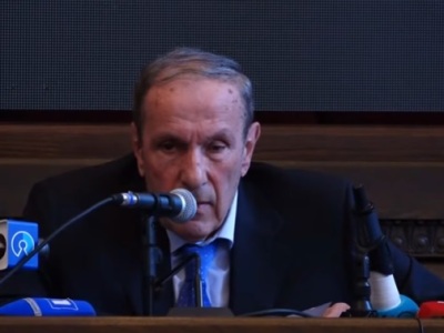 Пресс-секретарь Левона Тер-Петросяна призвал Пашиняна провести дебаты с самим собой