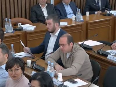 Դուք «կարմիր գծերը» թանկացնելով 160 000 դրամ, միայն մտել եք քաղաքացու գրպանը, ուրիշ ոչինչ չի փոխվել. Ավագանու անդամ