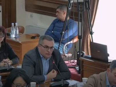 «Պարկովշիկների» սև շուկա է ձևավորվել, մարդիկ միլիոններ են աշխատում, եթե 1000 դրամով պրծնում ես, գոհ ես. ավագանու անդամ