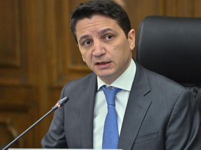 Чиновник: Численность сотрудников госаппарата Армении сократится на 4%