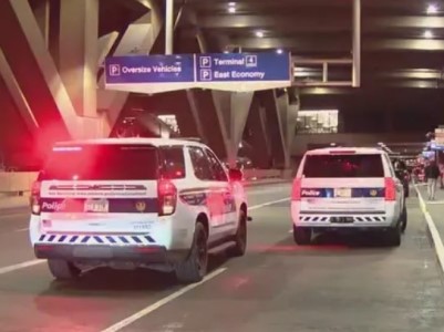 Shooting at US airport: 3 people shot, 1 stabbed