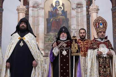 Սուրբ Ծննդյան Ճրագալույցի Պատարագը Միածնաէջ Մայր Տաճարում. ներկա էր Արցախի նախագահ Սամվել Շահրամանյանը