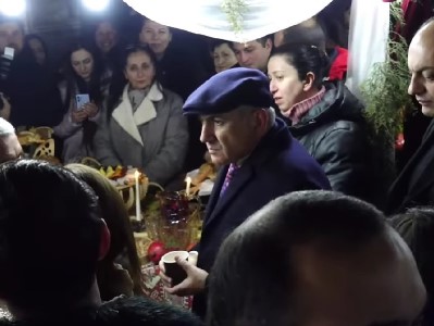 Пашинян призвал жителей Аруча организовать рождественскую ярмарку