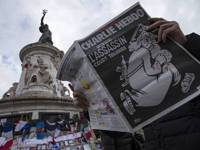 В Париже почтили память жертв теракта в редакции Charlie Hebdo