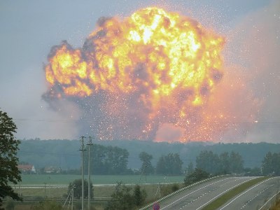 На Кубе после взрывов на складе боеприпасов пропали без вести 13 военных