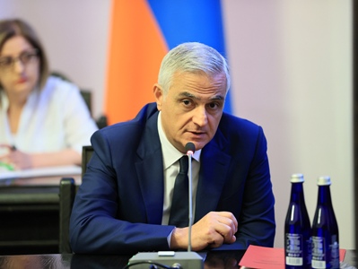Սա ոչ թե քեշբեք է, այլ թոշակի բարձրացում, որովհետեւ միևնույն է, ծախսերի զգալի մասն անկանխիկ են անելու. փոխվարչապետ
