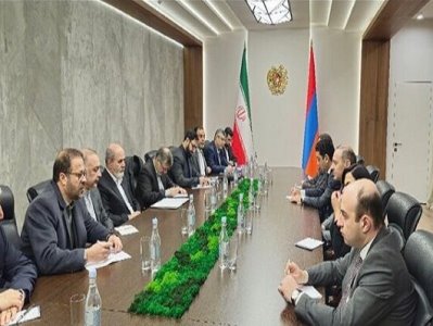 Секретарь Высшего Совета нацбезопасности Ирана на встрече с армянским коллегой заявил о готовности к развитию связей