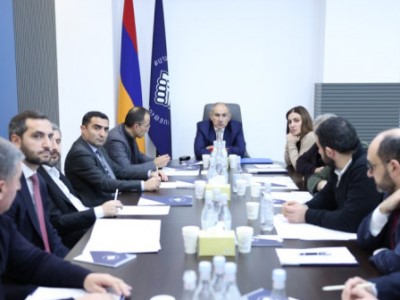 ՔՊ նիստն ավարտվել է քաշքշուքով. ՔՊ-ական Հայկ Սարգսյանն ու Տավուշի մարզպետը Փաշինյանի ներկայությամբ վիճել են. Armlur.am