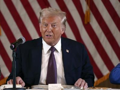Трампу назначили «безусловное освобождение» по делу о выплатах порноактрисе Сторми Дэниелс