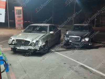 Բալահովիտում բախվել են «Mercedes»-ները․ կա վիրավոր