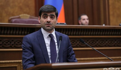 Никол Пашинян: С болью узнал о кончине Мгера Саакяна