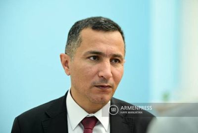 «Հրապարակ». Կալավանցի Ռոբերտին փոխարինեց կապանցի Գրիշիկը. «Բոլորն իրեն են աբրաշատ լինում»