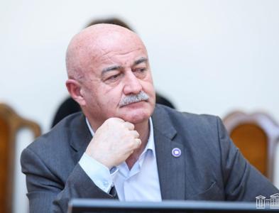 Հովիկ Աղազարյանը գրեթե կասկած չունի՝ առաջիկա ամիսներին Նիկոլ Փաշինյանը հրաժարական է տալու. «Ազատություն»
