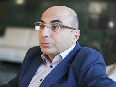 Լավ ապրել հնարավոր չէ, երբ թշնամին անընդհատ սպառնում է, որ կհարձակվի. դա ամեոբայի երջանկություն է.Հովհաննիսյան