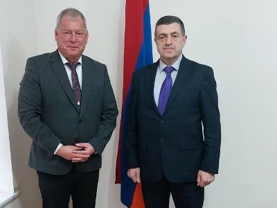 ՀՀ-ում ԵՄ դիտորդական առաքելության ղեկավարը հանդիպել է Վայոց ձորի մարզպետի հետ