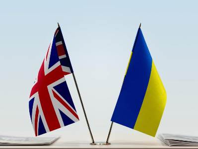 UK and Ukraine sign 100-year partnership agreement
