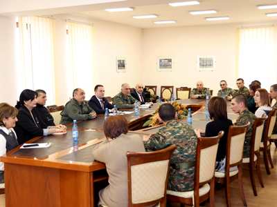 ՊՆ-ում տեղի է ունեցել ստեղծագործական շարադրությունների համաբանակային օլիմպիադայի հաղթողների պարգևատրման արարողություն