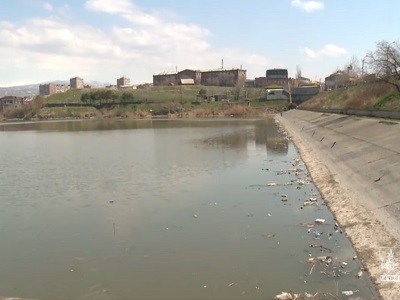 Երեւանյան լճից փրկարարները հատուկ ճոպանի միջոցով դուրս են բերել տղամարդու դի