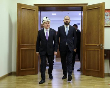 ՀՀ ԱԳՆ-ում մեկնարկել է Արարատ Միրզոյանի և Ղրղզստանի ԱԳ նախարարի առանձնազրույցը