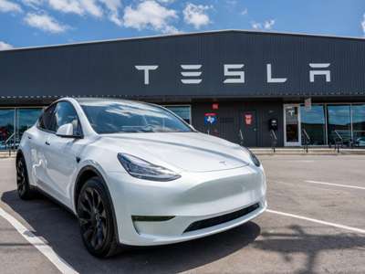 DPA: компании ФРГ отказываются от автомобилей Tesla из-за действий Илона Маска