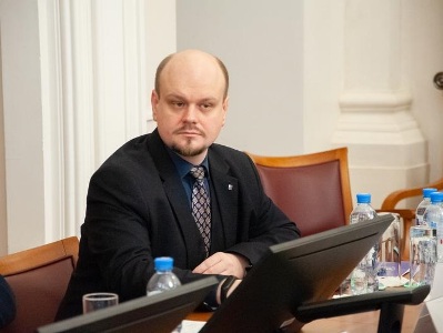 Sergey Mikhnevich: Armenia must make clear choice between EU and EAEU