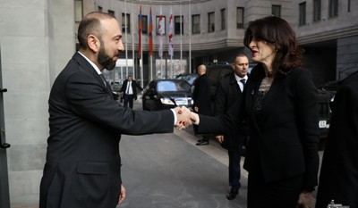 В Ереване проходит встреча глав МИД Армении и Грузии