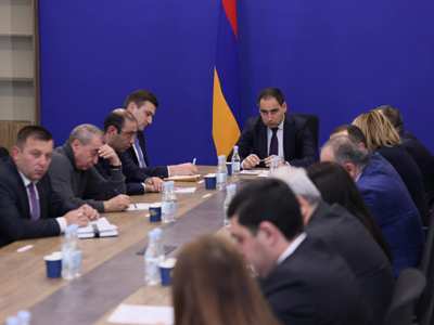 Դավիթ Խուդաթյանը ՏԿԵՆ աշխատակազմին է ներկայացրել իր նորանշանակ տեղակալին