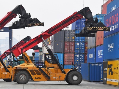 China strongly opposes US tariff hike