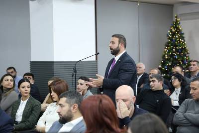 «Հրապարակ». ՔՊ-ականները «օրենքով գողերին» են քննարկել